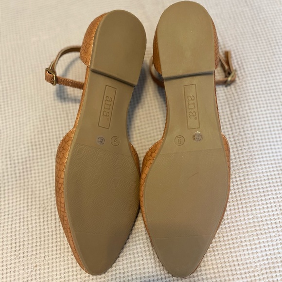 Brand new brown flats - Picture 4 of 4